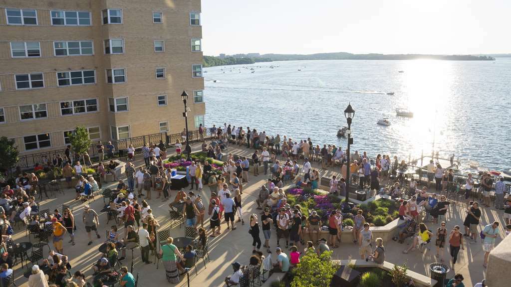 Hotel The Edgewater Madison Esterno foto